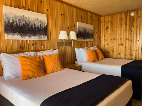 Two Double Beds Photo 4