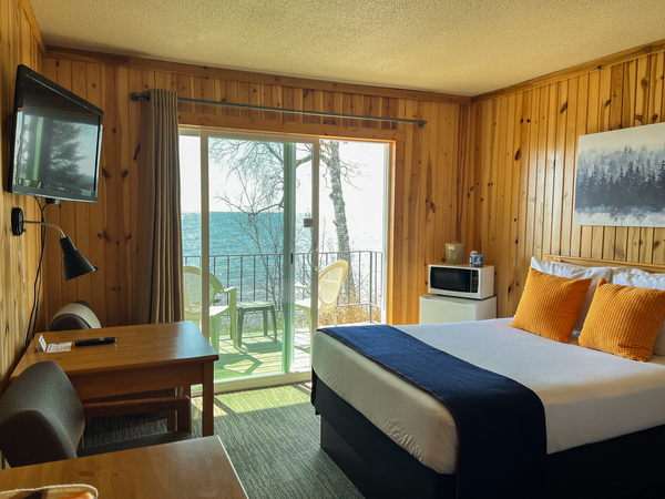 Two Double Beds Photo 6